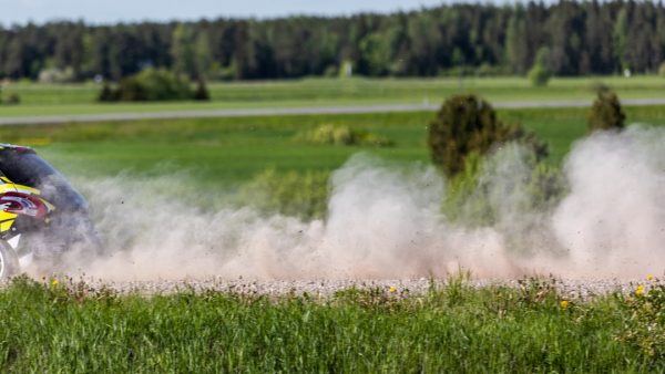 Использование закиси азота (N2O) в автоспорте: преимущества и риски