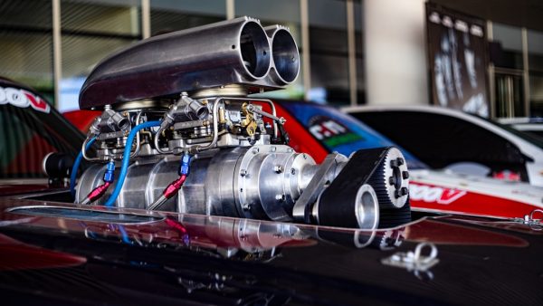 Использование закиси азота в автоспорте: преимущества и недостатки